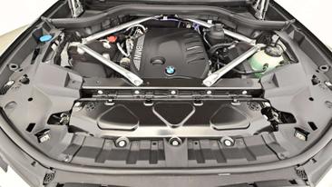 BMW X7 XDrive40d — photo 28