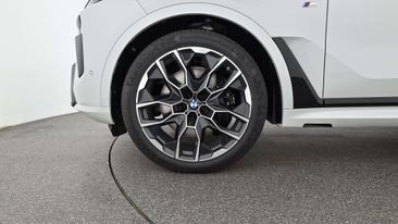 BMW X7 XDrive40d — photo 32