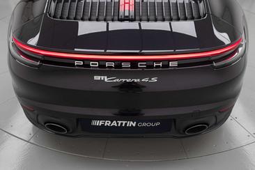 Porsche 992 I Carrera 4S — photo 7