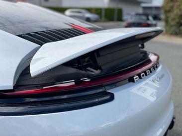 Porsche 992 I Carrera Cabriolet — photo 16
