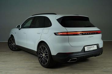 Porsche Cayenne III E-Hybrid — photo 3