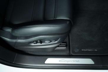 Porsche Cayenne III E-Hybrid — photo 22