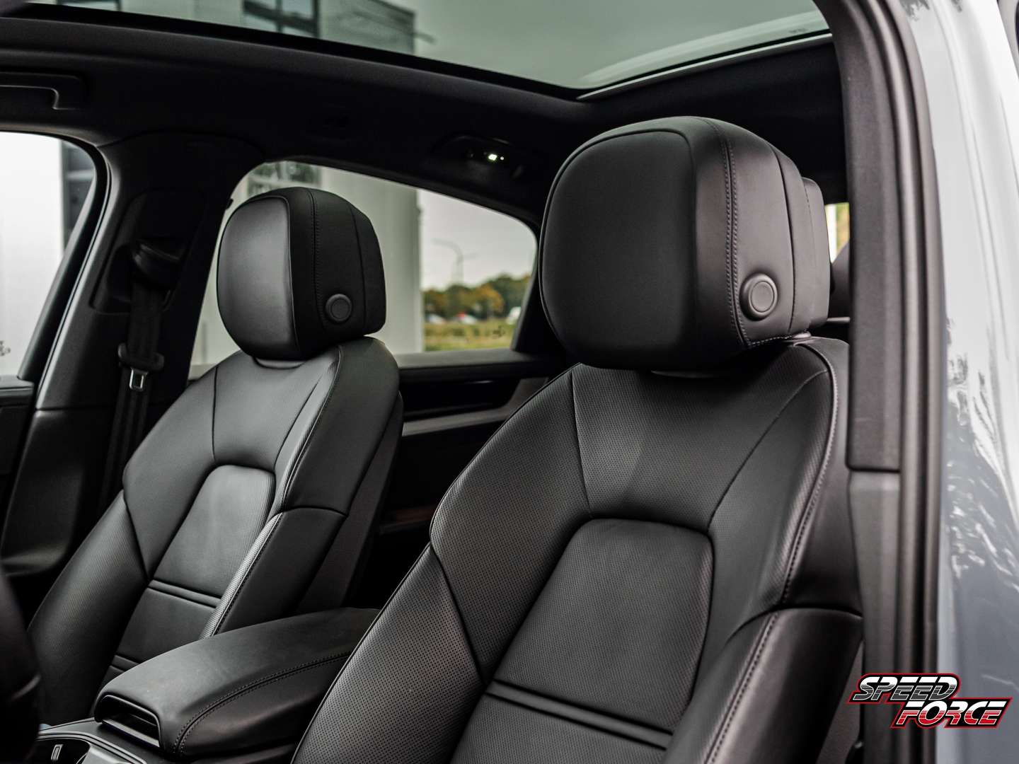 Porsche Cayenne Coupé E-Hybrid - 2024 - Joinsteer - #6