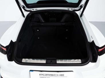 Porsche Panamera II 4 E-Hybrid — photo 24