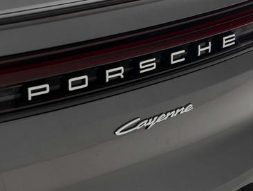 Porsche Cayenne III Coupé E-Hybrid — photo 16