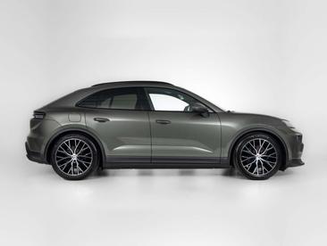 Porsche Macan Electrique 4 Electric — photo 7