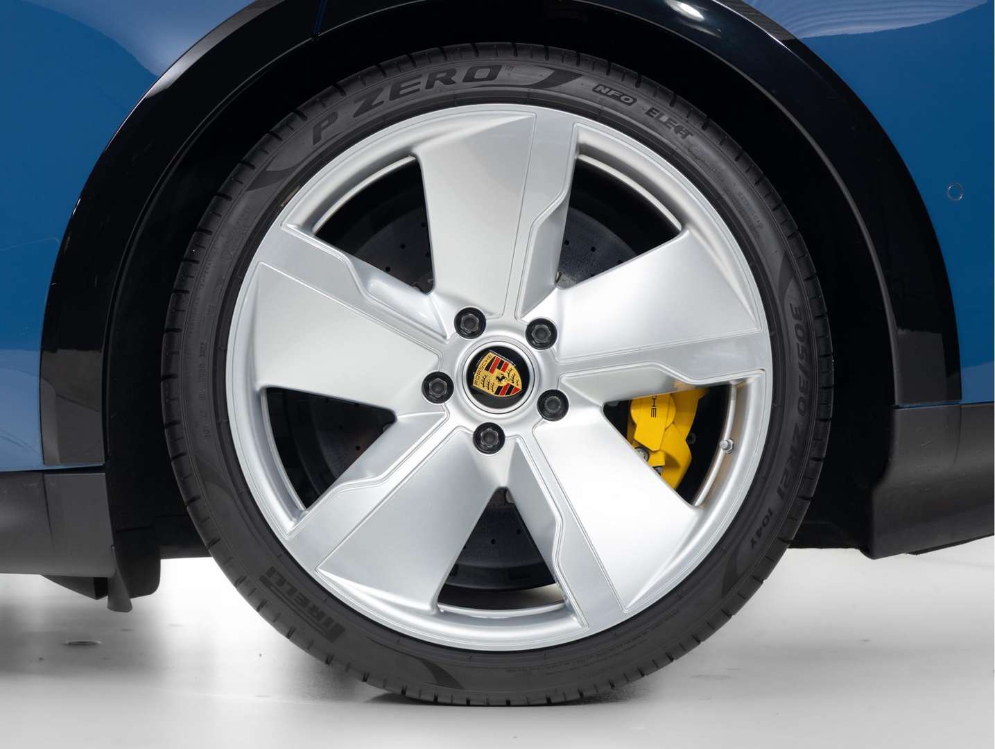 Porsche Taycan Turbo S Cross Turismo - 2021 - Joinsteer - #2