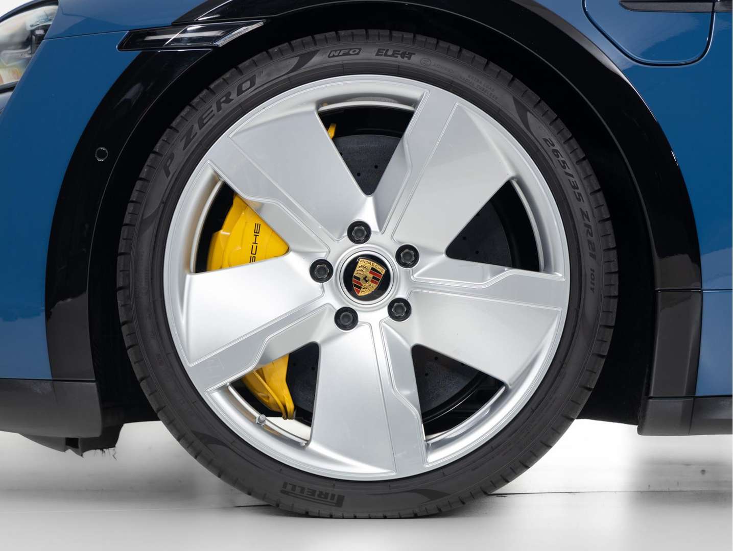 Porsche Taycan Turbo S Cross Turismo - 2021 - Joinsteer - #3