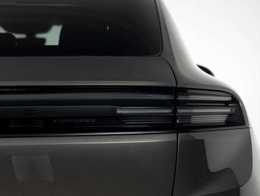 Porsche Macan Electrique 4 Electric — photo 18