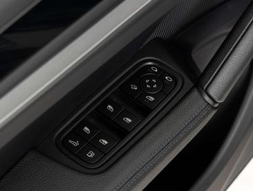 Porsche Cayenne III Coupé E-Hybrid — photo 33