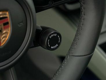 Porsche Macan Electrique 4 Electric — photo 26
