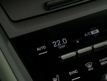 Porsche Macan Electrique 4 Electric — photo 35