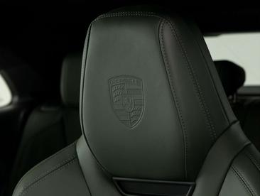 Porsche Macan Electrique 4 Electric — photo 44