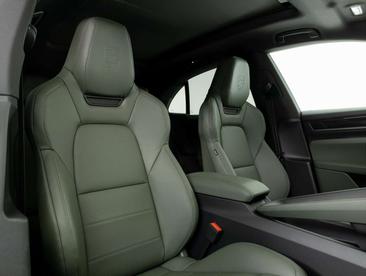 Porsche Macan Electrique 4 Electric — photo 46
