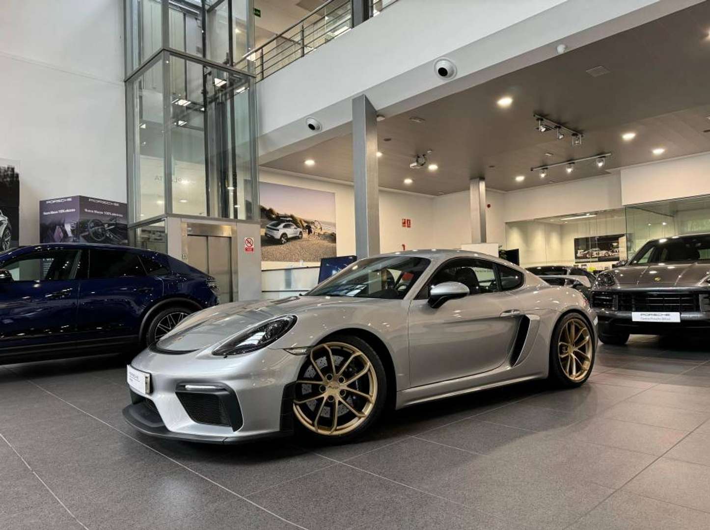 Porsche 718 Cayman GT4 - 2022 - Joinsteer - #1
