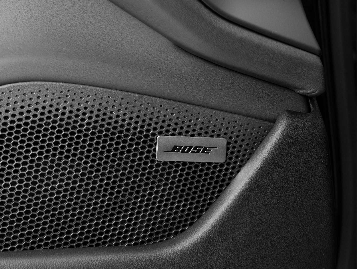 Porsche Taycan Sport Turismo - 2025 - Joinsteer - #24