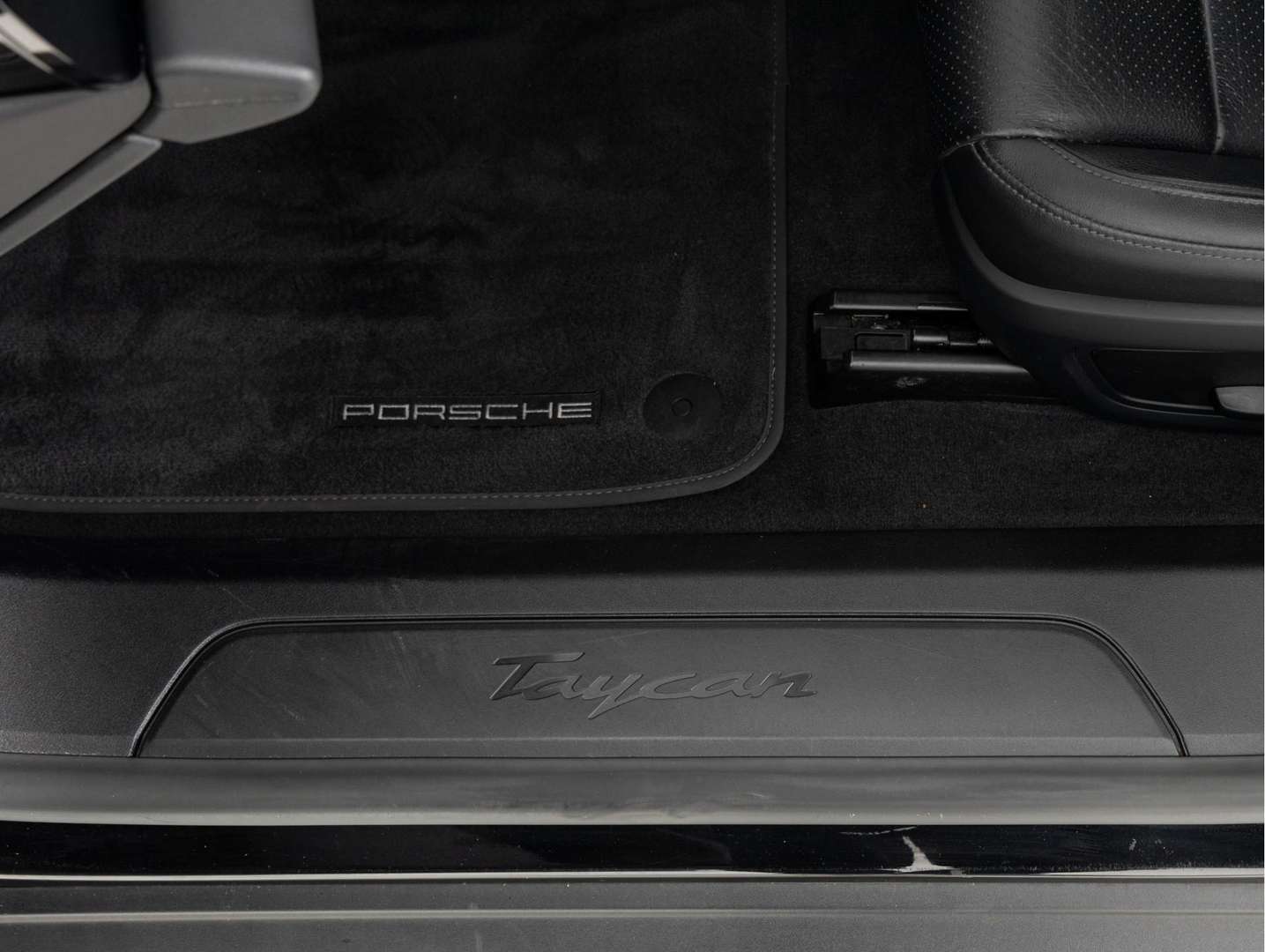 Porsche Taycan Sport Turismo - 2023 - Joinsteer - #25