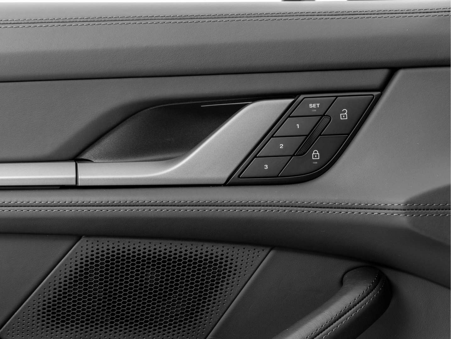 Porsche Taycan Sport Turismo - 2025 - Joinsteer - #25