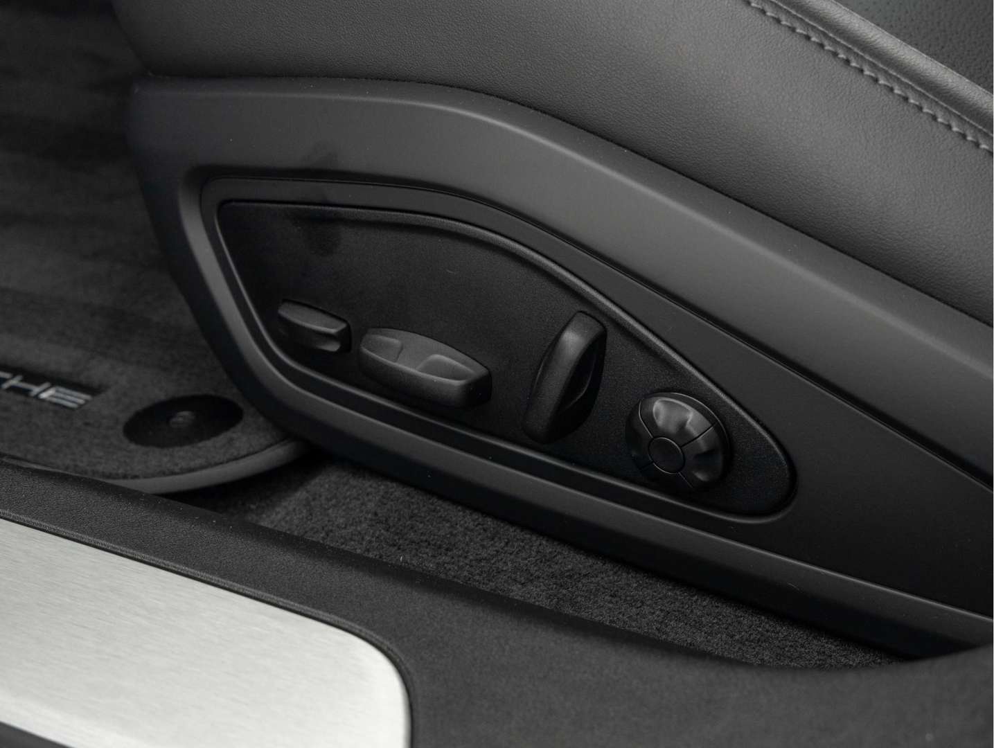 Porsche Taycan Sport Turismo - 2025 - Joinsteer - #27