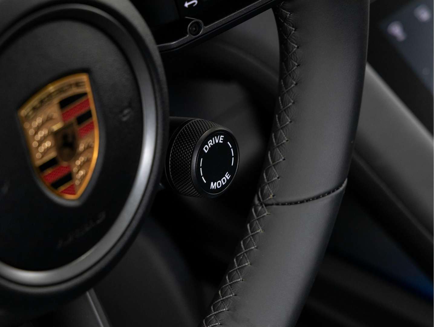 Porsche Taycan Sport Turismo - 2025 - Joinsteer - #34