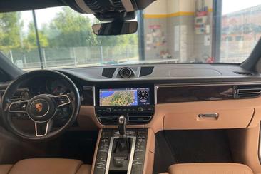 Porsche Macan S — photo 3