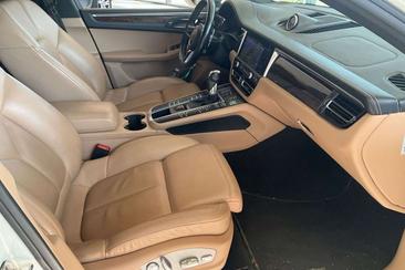 Porsche Macan S — photo 4