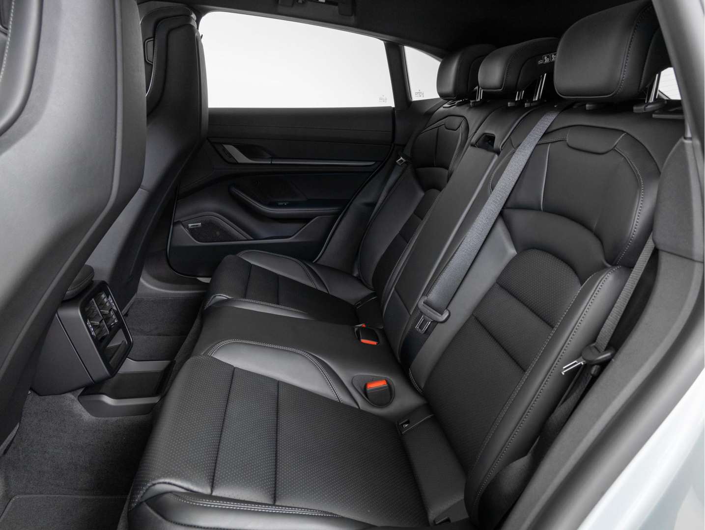 Porsche Taycan Sport Turismo - 2025 - Joinsteer - #35