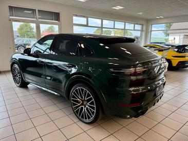 Porsche Cayenne III Turbo S E-Hybrid — photo 3