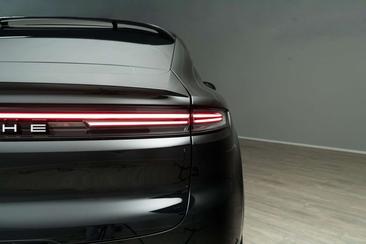 Porsche Cayenne III S E-Hybrid Coupé — photo 11