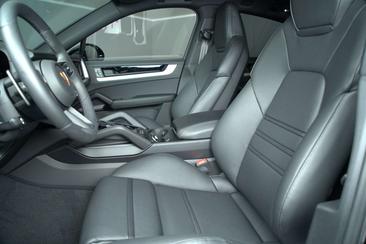 Porsche Cayenne III S E-Hybrid Coupé — photo 14
