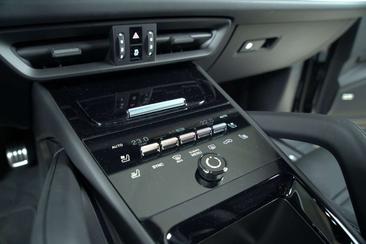 Porsche Cayenne III S E-Hybrid Coupé — photo 19
