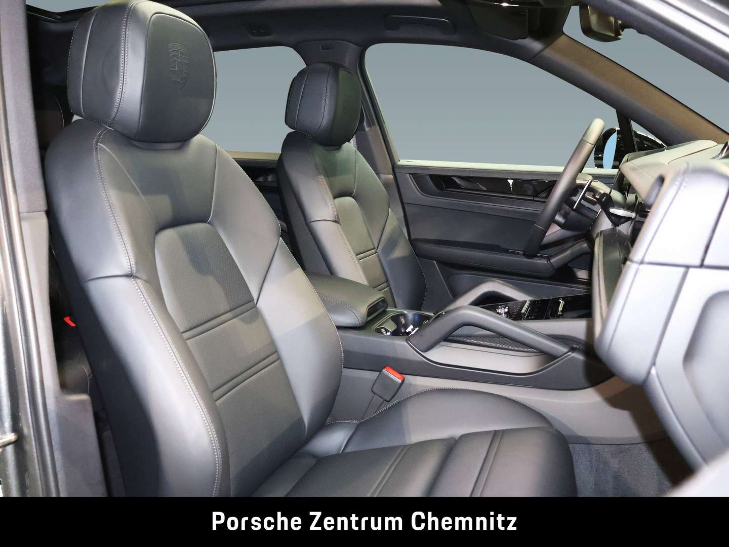 Porsche Cayenne III Turbo Black Edition - 2025 - Joinsteer - #23