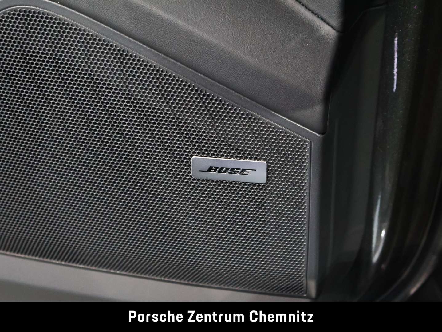 Porsche Cayenne III Turbo Black Edition - 2025 - Joinsteer - #25