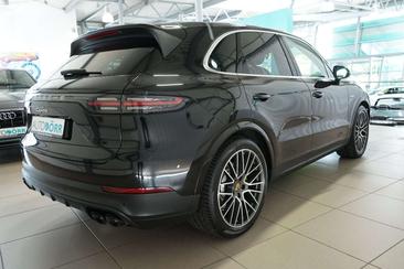 Porsche Cayenne III E-Hybrid Coupé — photo 5