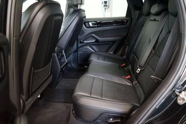 Porsche Cayenne III E-Hybrid Coupé — photo 16