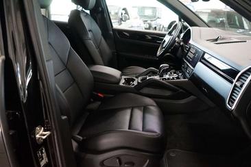 Porsche Cayenne III E-Hybrid Coupé — photo 18