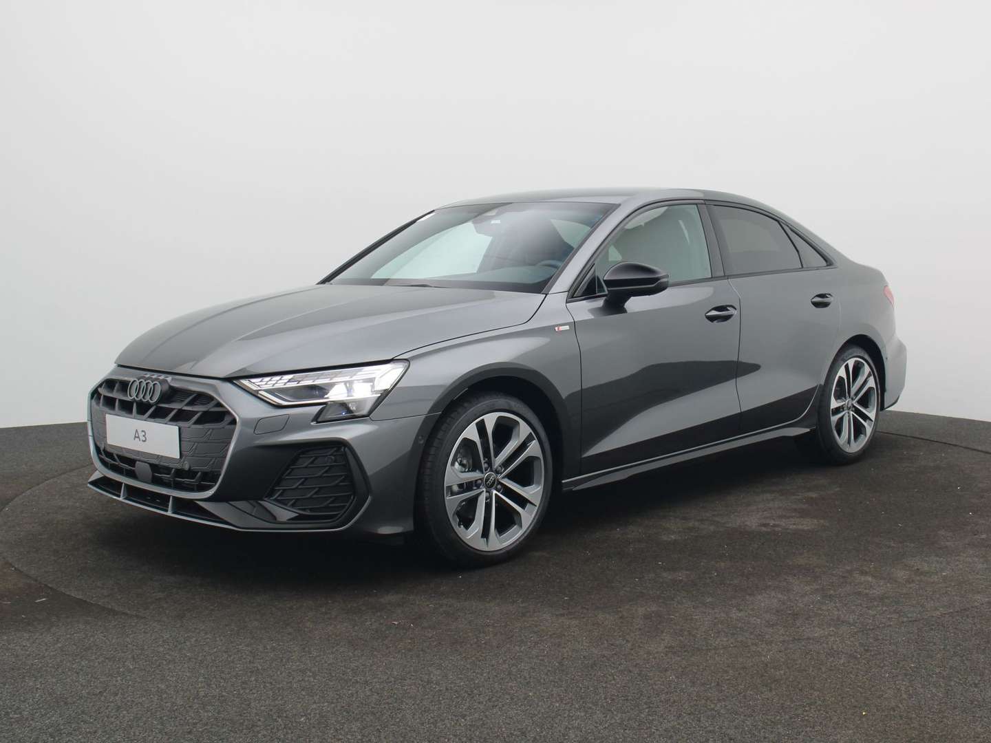 Audi A3 S Line 35 TFSI - 2025 - Joinsteer - #1