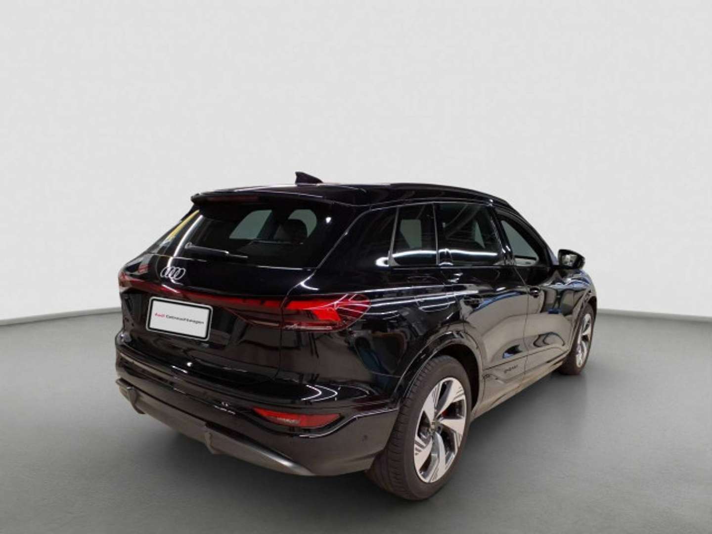 Audi Q6 S Line 55 - 2025 - Joinsteer - #1