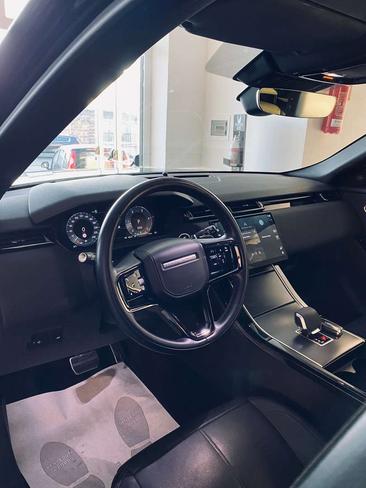 Land Rover Range Rover Velar R-Dynamic SE D200 — photo 8