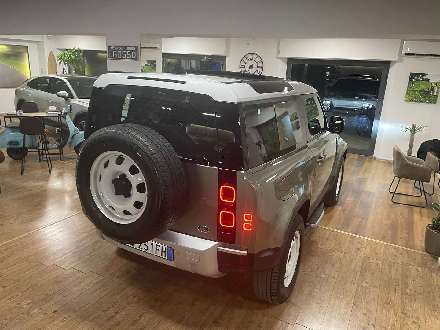 Land Rover Defender 90 HSE D200 - 2021 - Joinsteer - #2