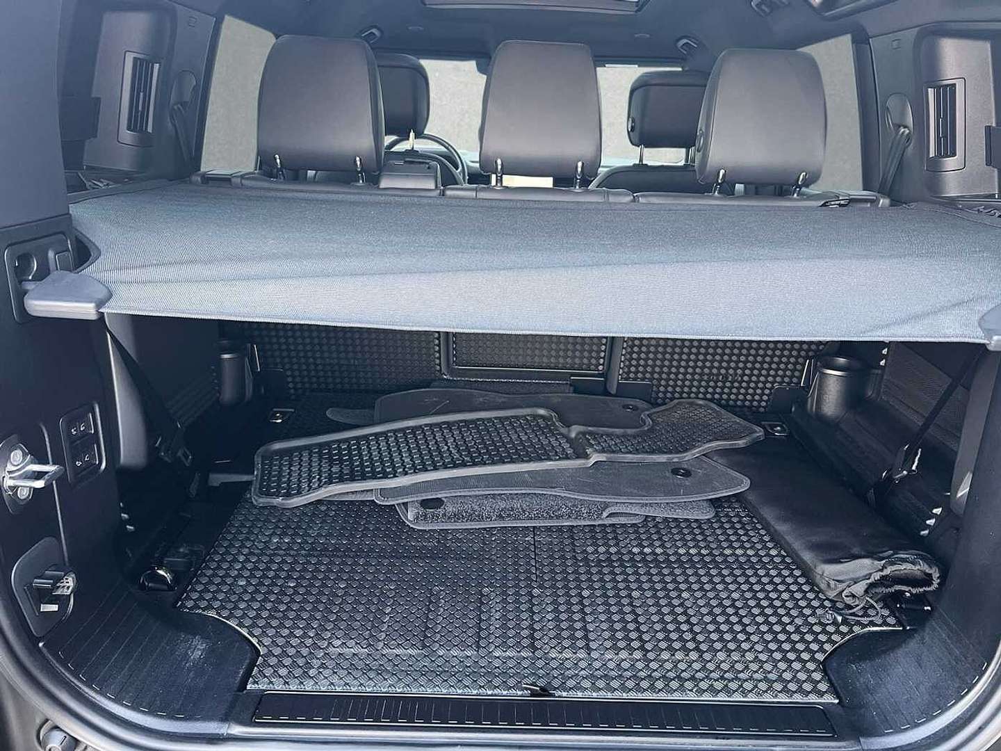 Land Rover Defender 110 D300 X-Dynamic HSE - 2025 - Joinsteer - #10