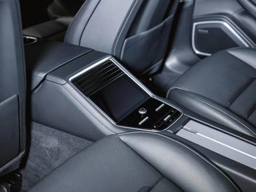 Porsche Panamera II Turbo S E-Hybrid — photo 48