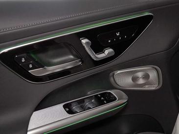 Mercedes GLC 200 AMG Line — photo 14