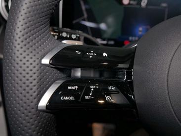 Mercedes GLC 200 AMG Line — photo 20