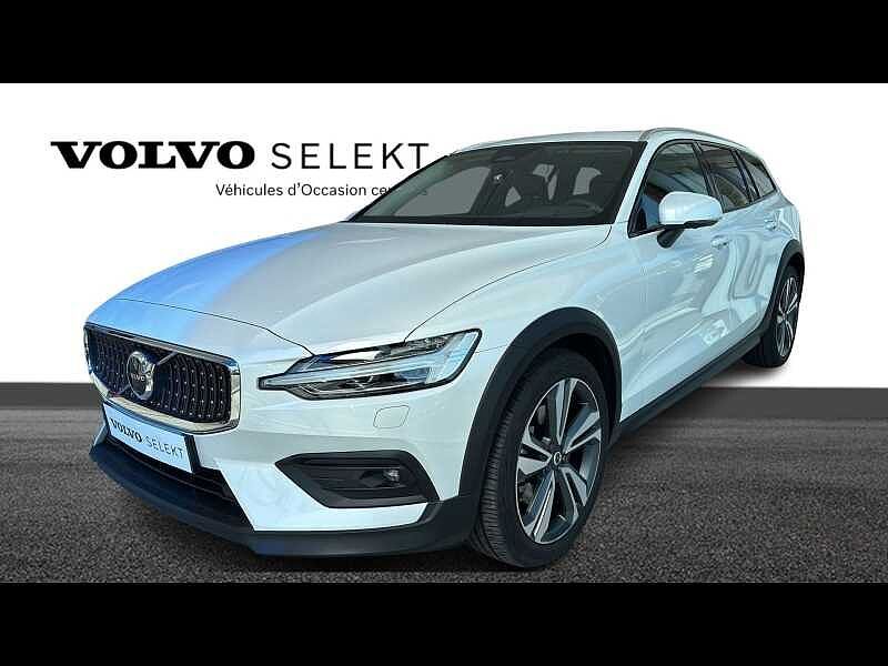 Volvo V60 Cross Country Plus B4 - 2023 - Joinsteer - #1