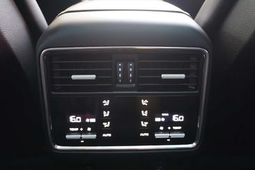 Porsche Cayenne III E-Hybrid Coupé — photo 28