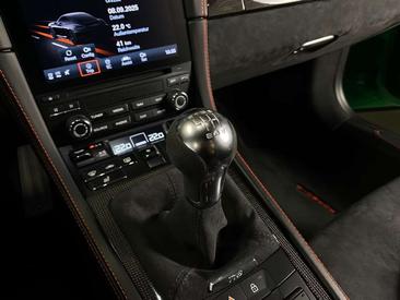 Porsche 718 Cayman GTS — photo 9