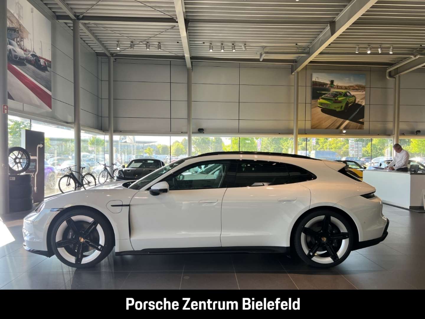 Porsche Taycan Sport Turismo - 2025 - Joinsteer - #2