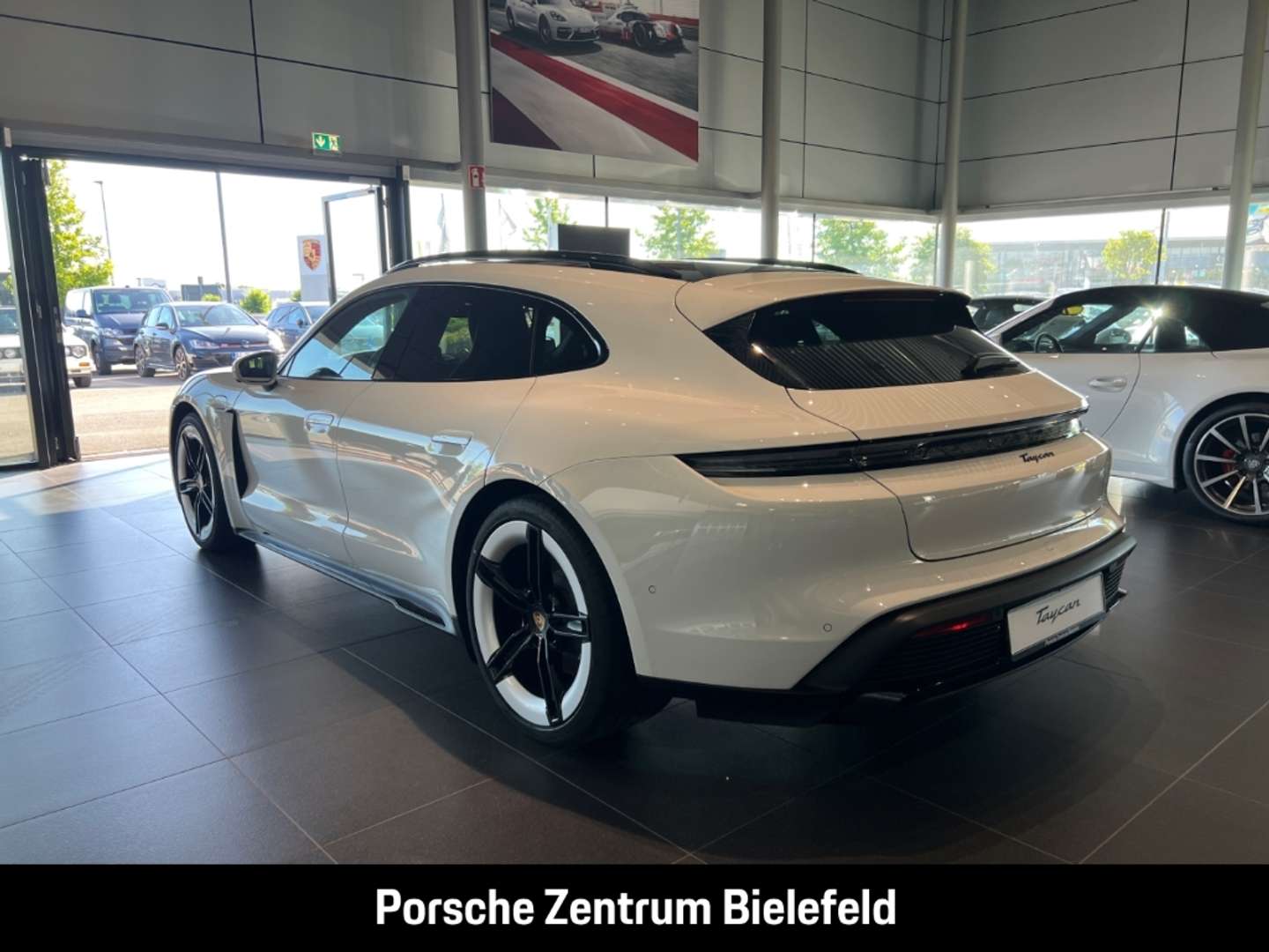 Porsche Taycan Sport Turismo - 2025 - Joinsteer - #3