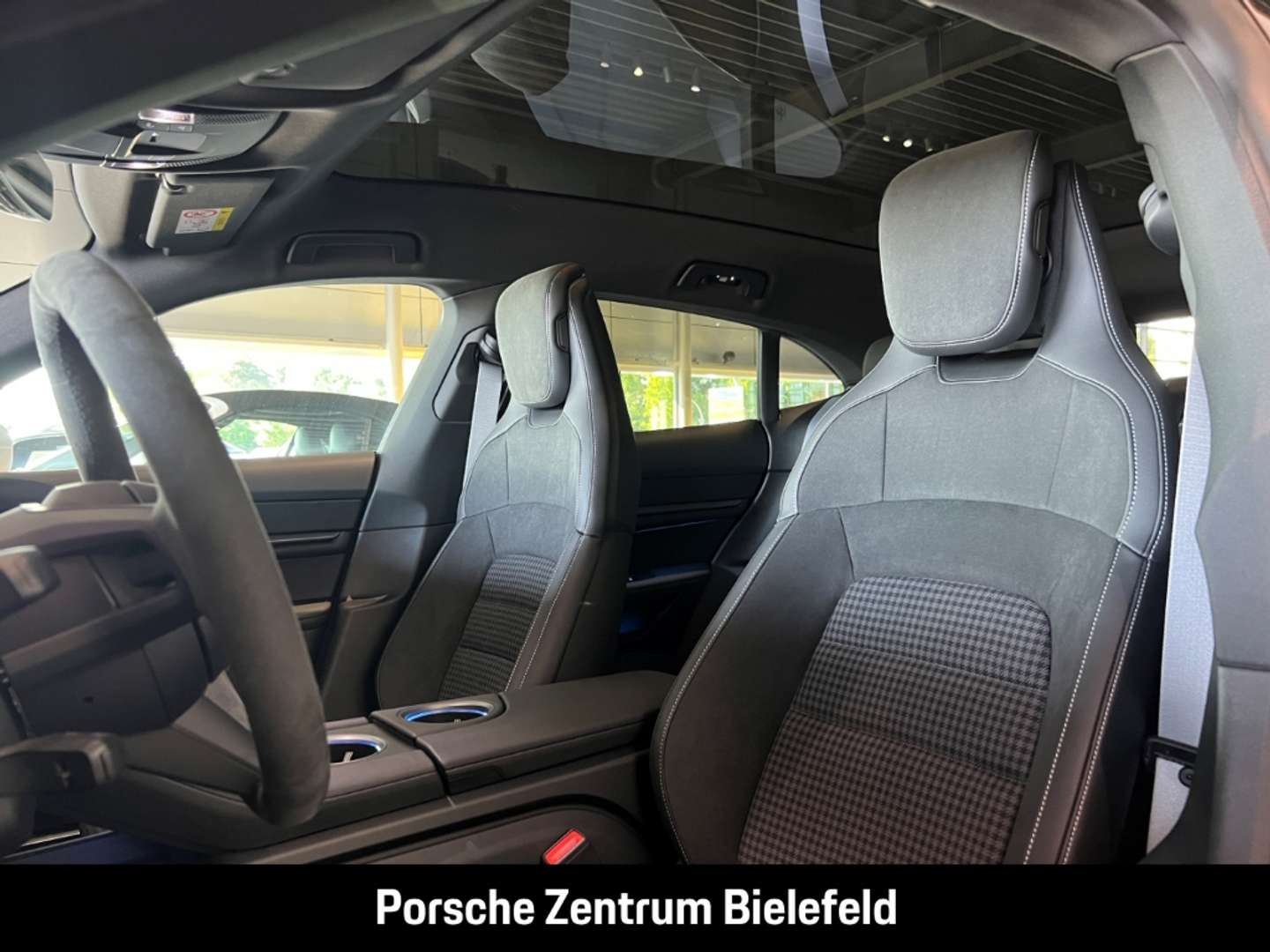 Porsche Taycan Sport Turismo - 2025 - Joinsteer - #11
